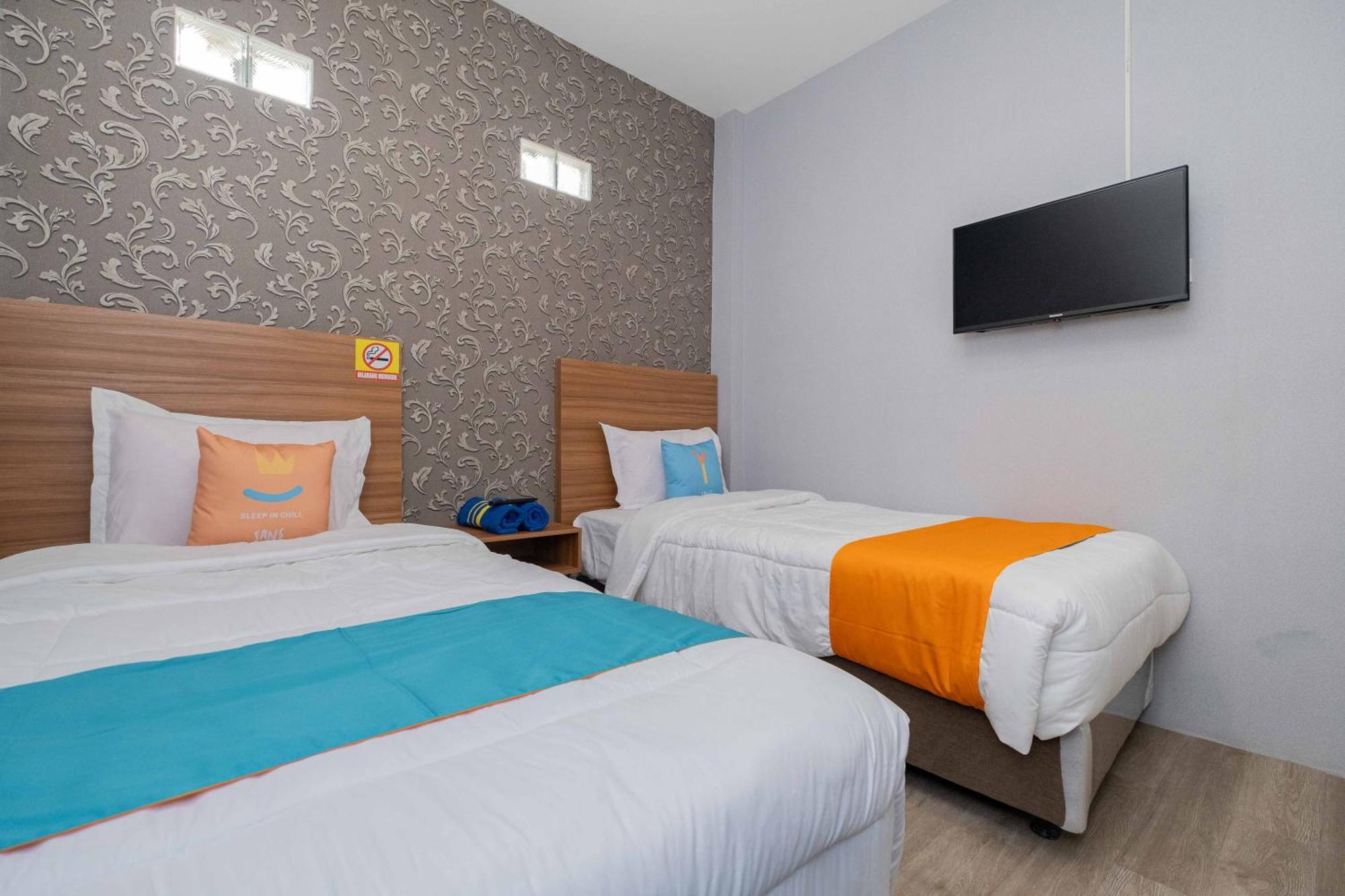 Sans Wm Hotel Blitar Exterior foto
